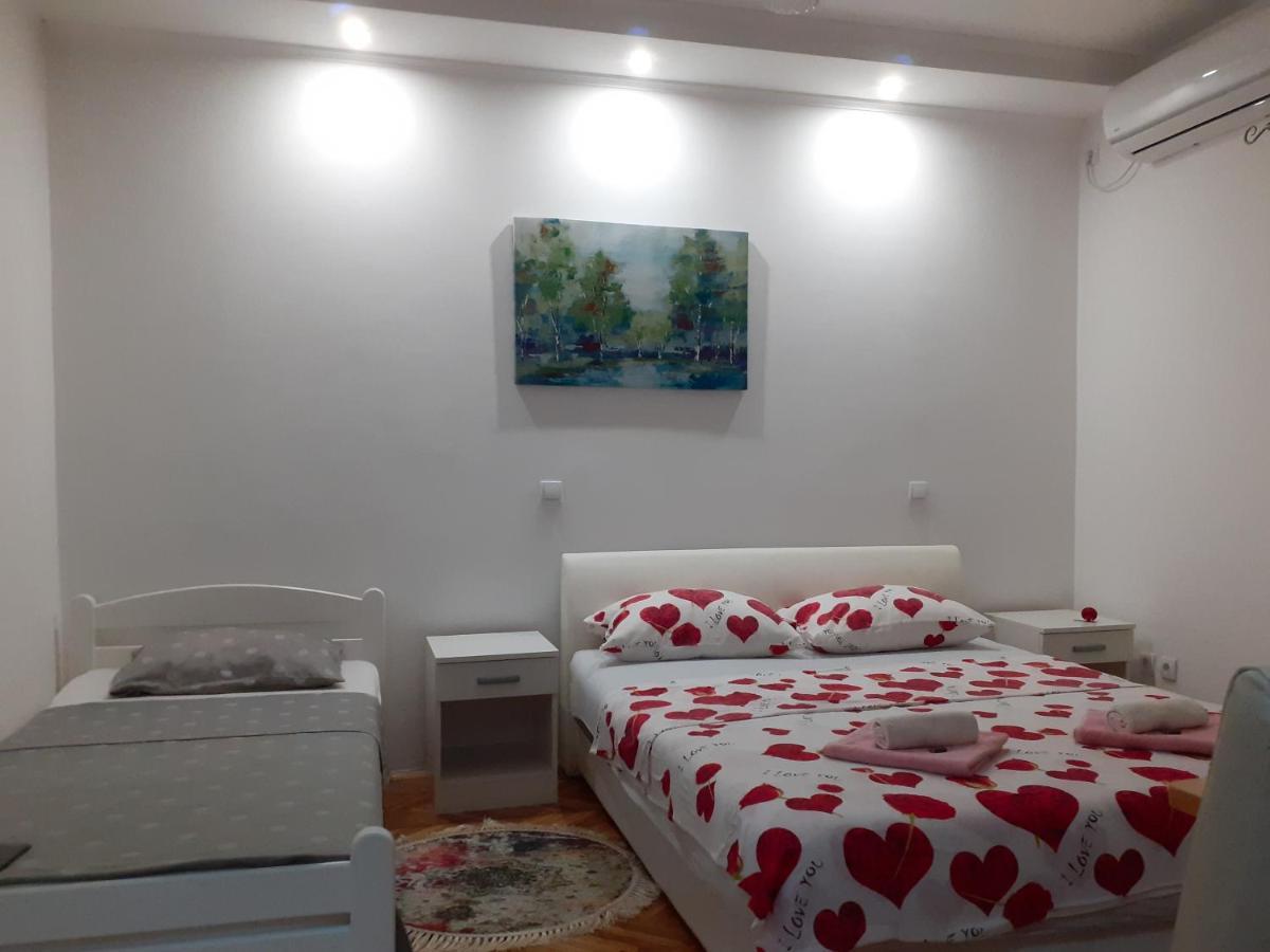 Apartmani Bridge Требинє Екстер'єр фото