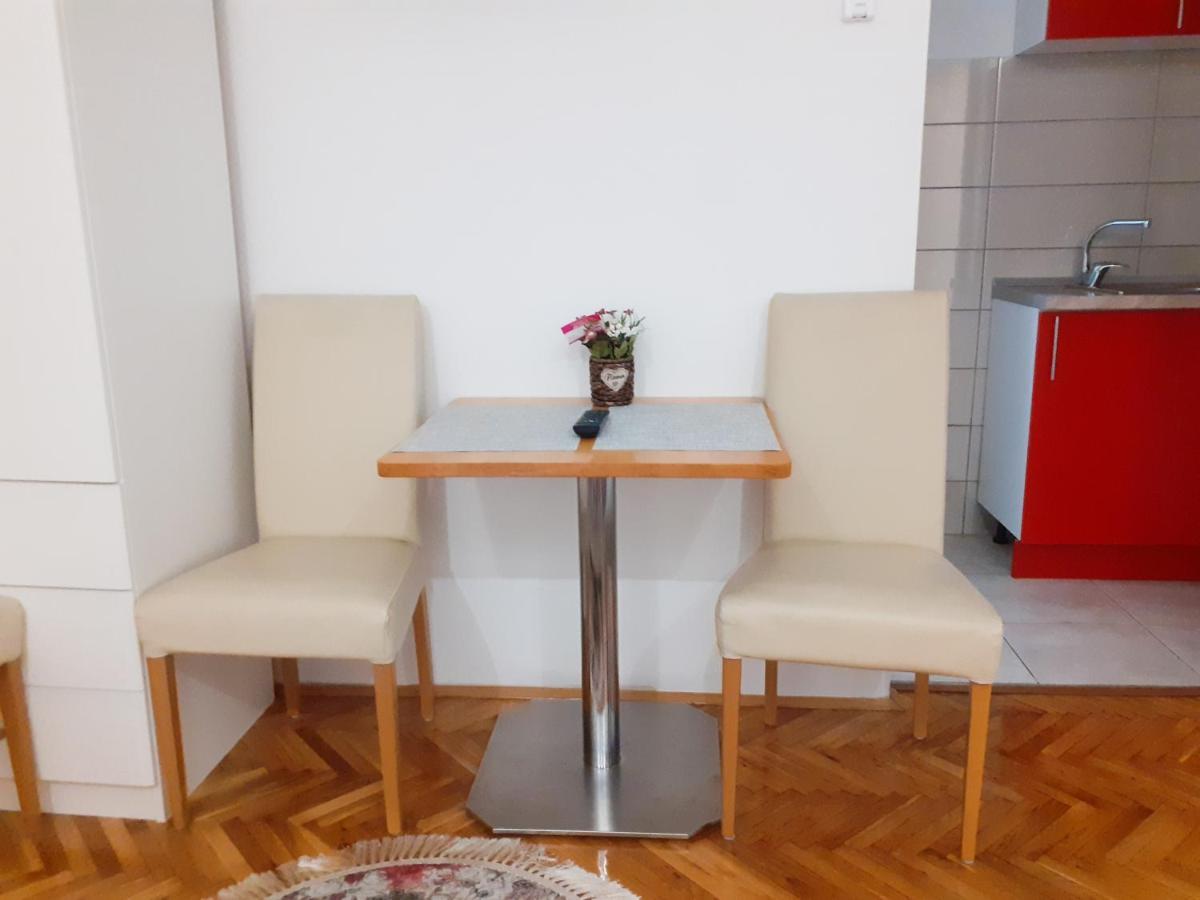 Apartmani Bridge Требинє Екстер'єр фото